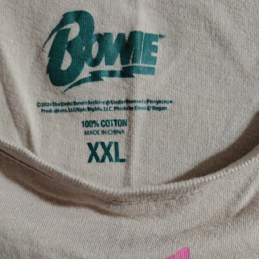 2 For 8 Dollars Sale David Bowie Let's Dance Graphic T-Shirt - Picture 2 of 3